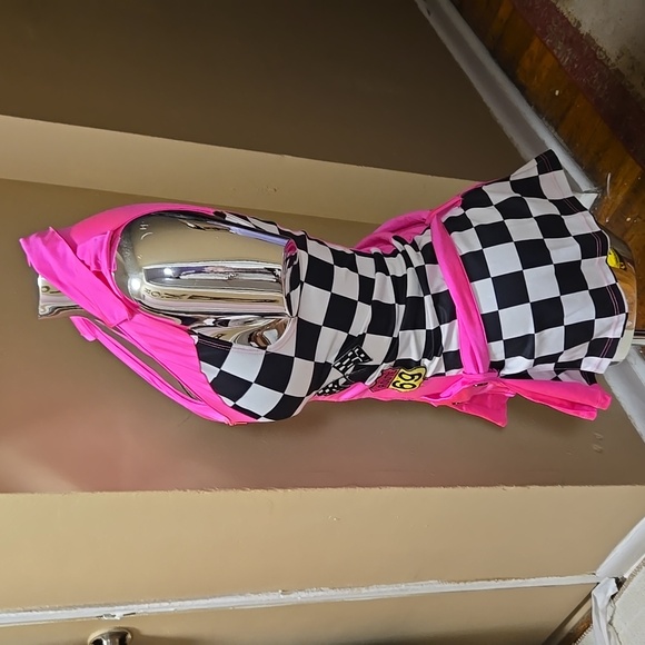 Race car dress - Picture 5 of 8